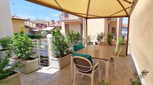  La Piccola Goccia Desenzano-Goccia di lago, Unterkunft in Desenzano del Garda