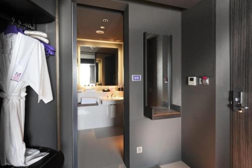 Mode Sathorn Hotel - SHA Extra Plus, Bangkok (photo 2)