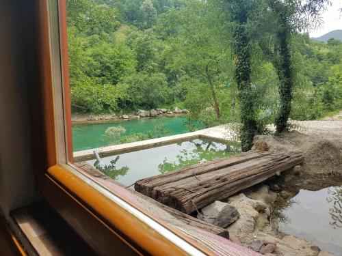 景观, Potok kuca sa bazenom in 科尼茨