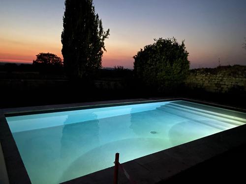 Maison de rêve avec piscine au milieu des vignes