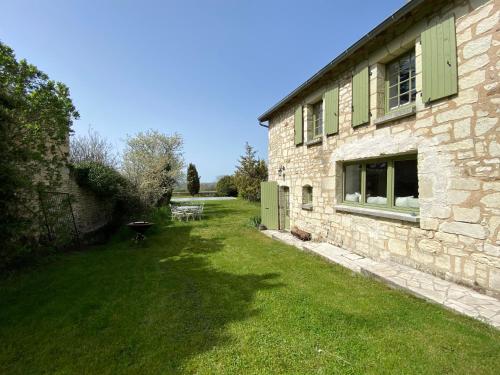 Maison de rêve avec piscine au milieu des vignes