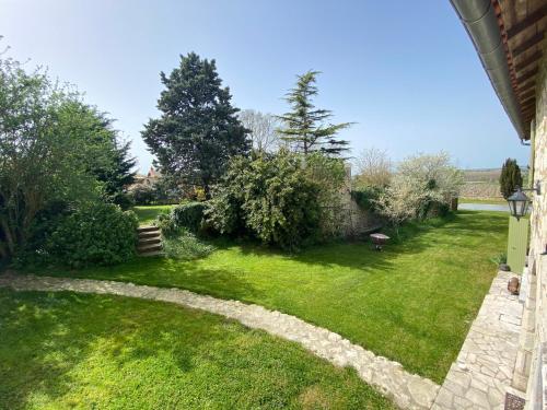 Maison de rêve avec piscine au milieu des vignes