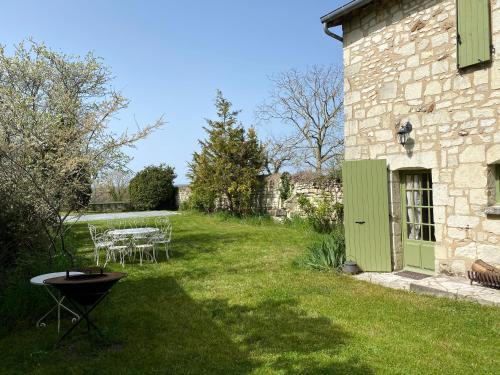 Maison de rêve avec piscine au milieu des vignes