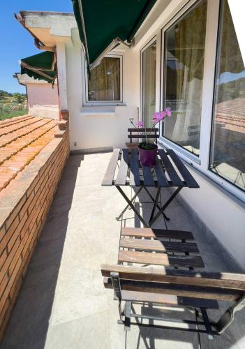 Apartment with Balcony