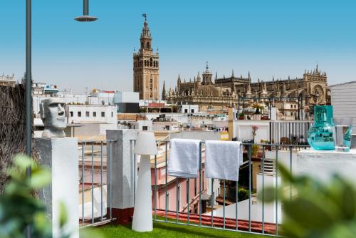  MonKeys Luxury Penthouse Cathedral Terrace, Pension in Sevilla