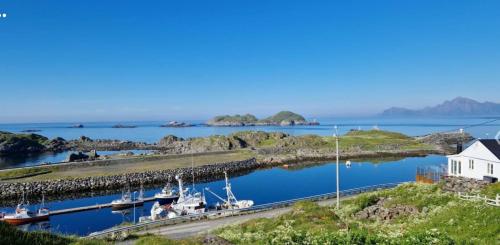 Vistas, Aktiv ferie i Vesterålen, Hovden 8475 Straumsjøen (Aktiv ferie i Vesteralen, Hovden 8475 Straumsjøen) in Straumsjoen