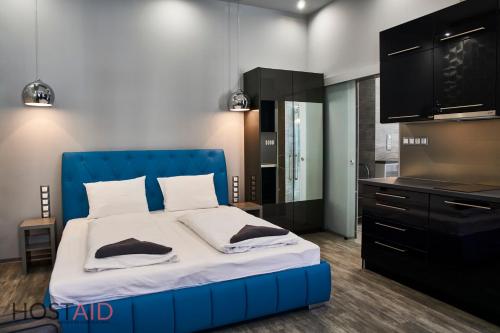 A13 Apartments - Budapest - hostAID