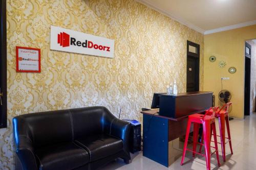 RedDoorz Syariah near PLTU Cilacap