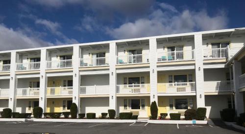 Sunrise Motel - image 9