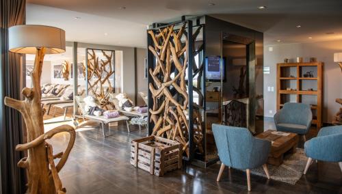 สปา, เอเวอร์เนสส์ โฮเทล แอนด์ รีสอร์ต (EVERNESS Hotel and Resort) in นียง