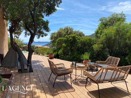Villa piscine terrasse 4 chambres au Rayol Canadel sur mer gîte à louer Rayol-Canadel-sur-Mer