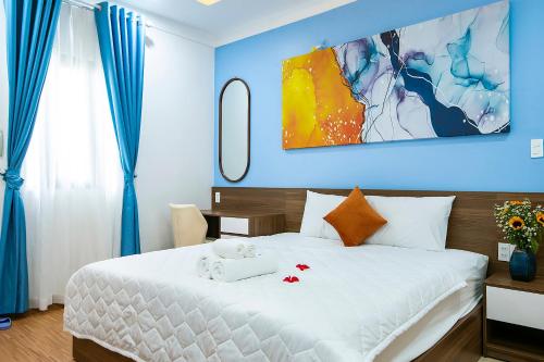 Superior King Room image 3
