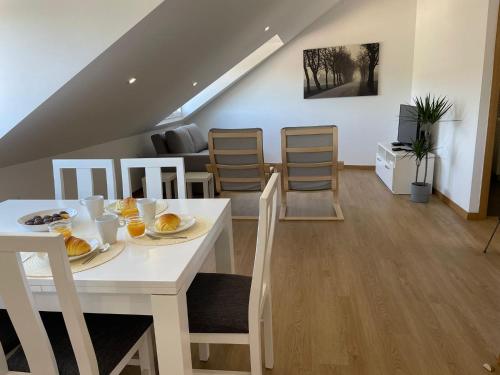 Vita Portucale | Stylish Apartment Campo Ourique - main image