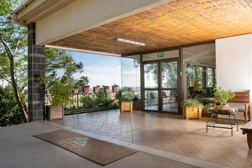 숙소 외관, Keshet Yehonatan Country Lodging in 티베리아스 시티 센터