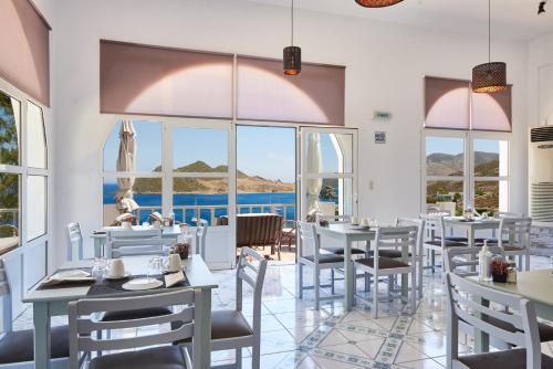 HOTEL ATHINA in แพทโมส