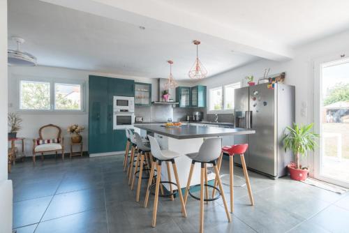 Grande maison familiale située en centre-ville gîte à louer Saint-Nazaire
