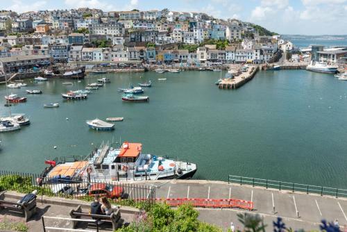 Harbour View - image 6