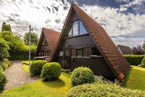 Ferienwohnpark Immenstaad am Bodensee Nurdachhaus Typ 8 NDW 082 in Immenstaad am Bodensee, Deutschland