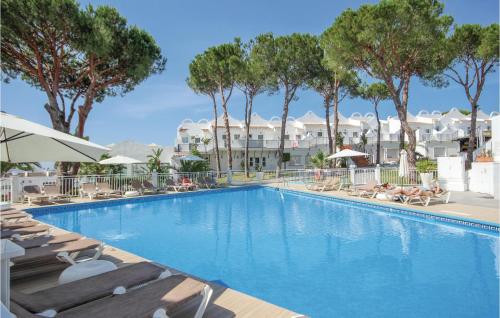 Two-Bedroom Holiday Home in Marbella-Las Chapas - image 12
