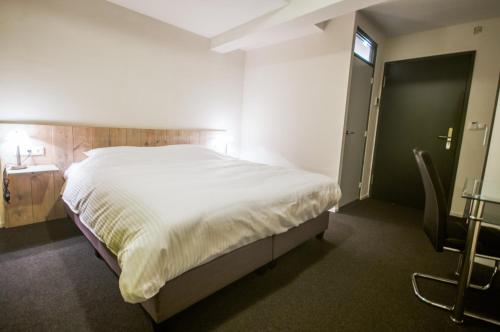 Hotel Taurus - image 2