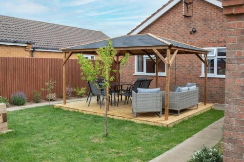 Зручності, Cedar Drive, Holbeach - 1 to 4 - Self Catering in Спалдінг