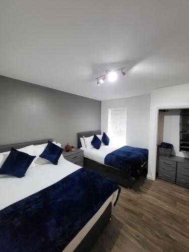 Stylish Jewellery Quarter Apartment Sleeps 6