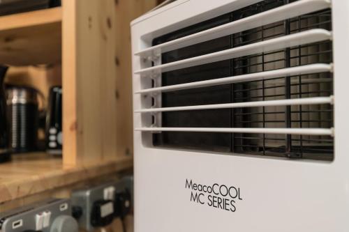 Yurt with Hot Tub near Hartington, Peak District, Buxton (zdjęcie 9)