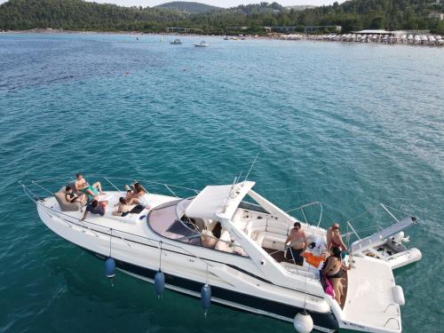 White Eagle Cruises - Halkidiki