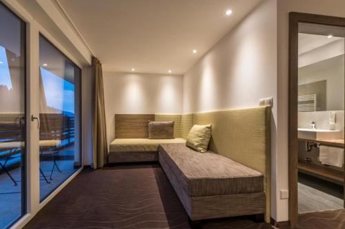 Hotel Rosengarten Room Type - Suite with Balcony