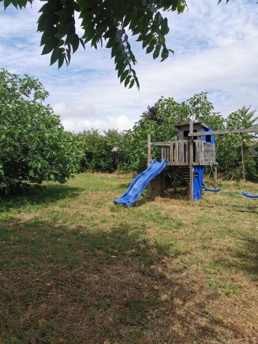 Villa Family Surf sur un terrain arborée et clos, calme et repos