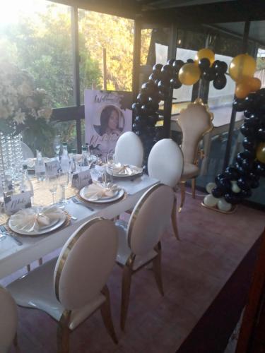 Stesh Margate Holiday House 12 Sleeper in Uvongo