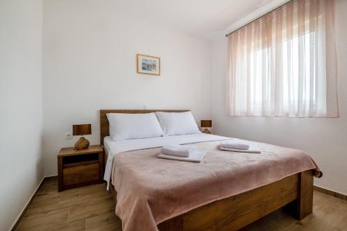 One Bedroom Apartment with Balcony