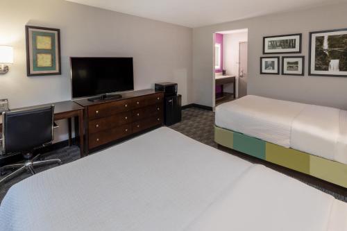 La Quinta Inn & Suites by Wyndham Houston Northwest