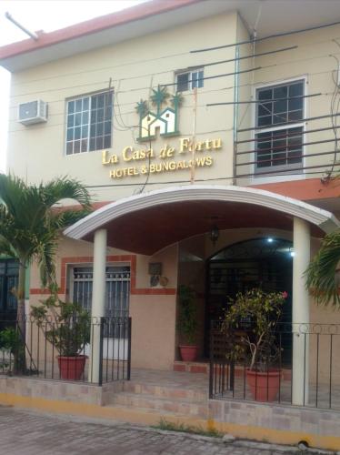 . Hotel & Bungalows La Casa de Fortu