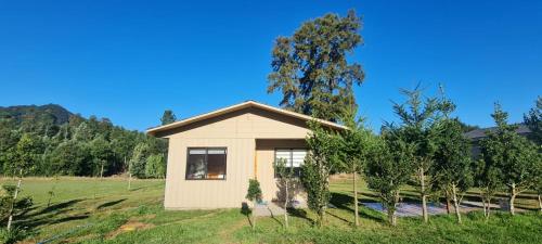 2 bedrooms, 6 beds