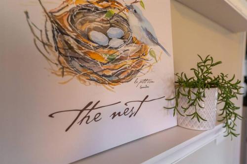 The cardinal Nest A cozy Cottage on main st in St. Charles, USA