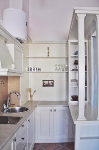 Mila & Aleksandr Apartments - image 4