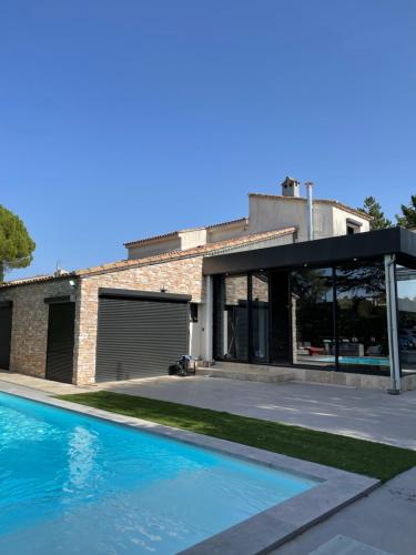 VILLA EN PLEIN CŒUR DE LA PROVENCE gîte à louer Les Cayols