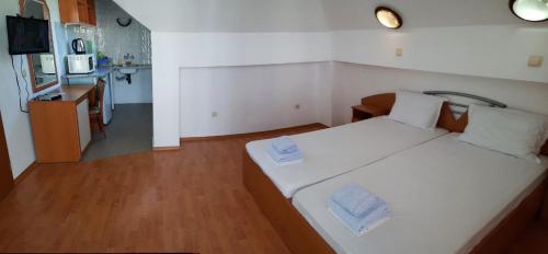 Hotel Aia Kavatsi
