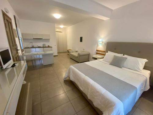  Lithos by Spyros & Flora in Agios Ioannis Mykonos