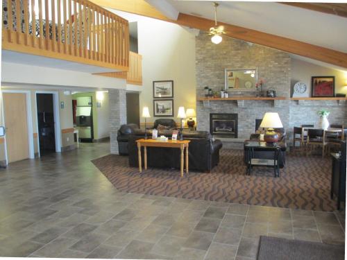 AmericInn by Wyndham Algona in Algona