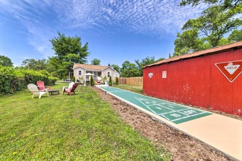 Charming Pet-Friendly Abode Near St Louis! - image 3