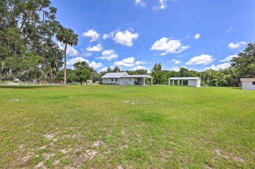 Quiet Pomona Park Rural Home Near St Johns River! in East Palatka 