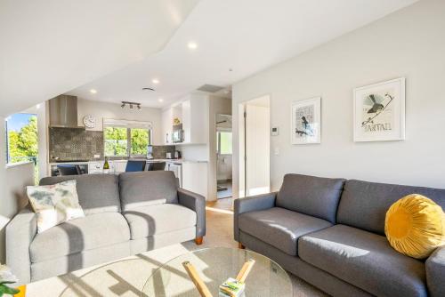 Slice of Paradise - Waikanae Self-Contained Unit