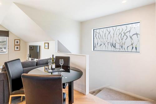 Slice of Paradise - Waikanae Self-Contained Unit