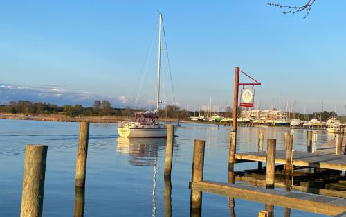 Tilghman Island Inn