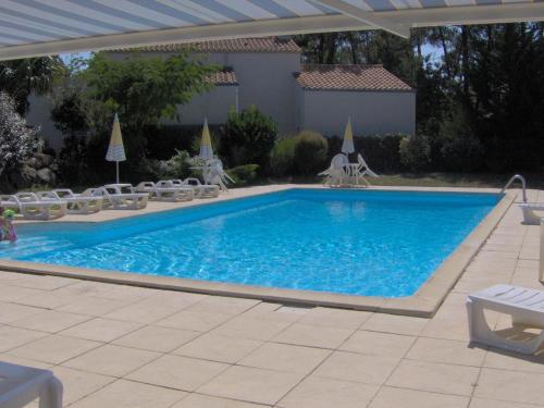 . Appartement agréable avec terrasse, piscine et à 600m de la plage, La Tranche-sur-Mer - FR-1-194-107
