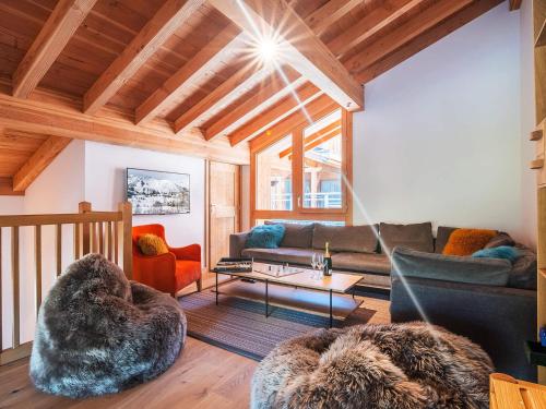 Chalet Landenoire · Ski-in/Ski-out · Sauna & Jacuzzi · Parking · WiFi · 8 Pers. - FR-1-344-777 near Cafe Snack