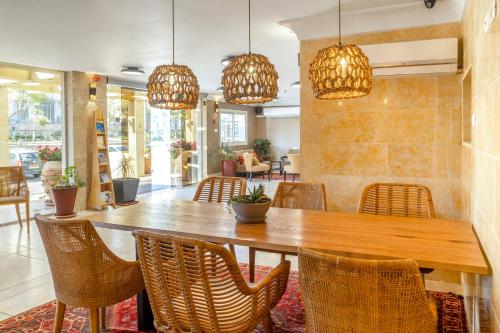 Bar, Ramon Suites Hotel in Mitzpe Ramon