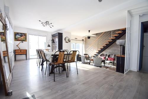 Maison moderne "Ty Yamahe" proche des plages gîte à louer Rochebonne